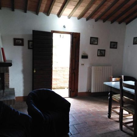 Agritur Villa Osvaldo Castiglione Del Lago Perugia Colazione Piscina Acqua Salata Zewnętrze zdjęcie